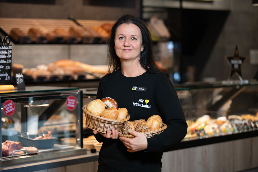 Mitarbeiter EDEKA Name